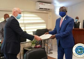 President Weah Receives Letter of Credence from New British AmbassadorExecutive Mansion