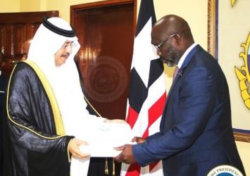 Ambassador of the Kingdom of Saudi Arabia presents his letter of credence to President Weah
Executive Mansion