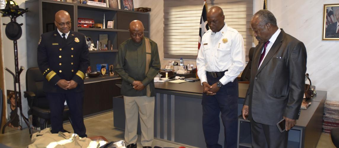 Int'l Fire Association Chiefs displayed Fire equipment to President Boakai
